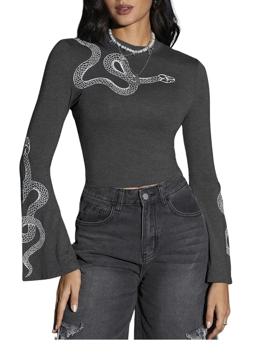 Verdusa Bell Sleeve Round Neck Snake Crop Tee Women